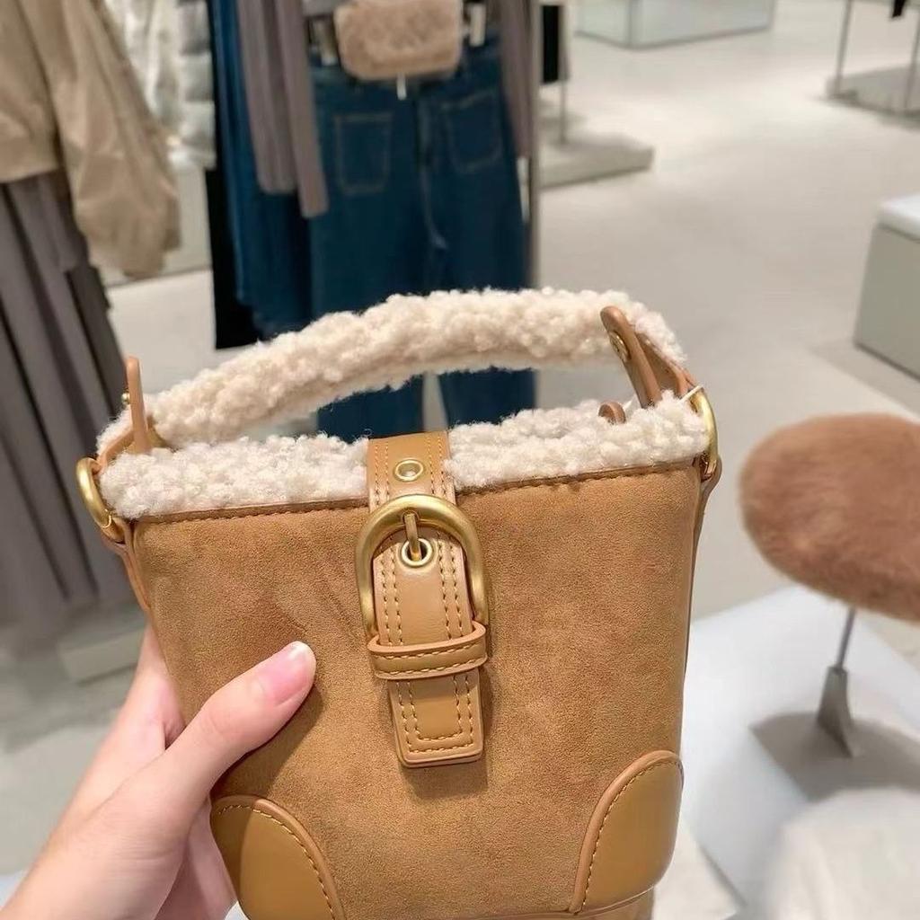 Genți Tip Găleată de Damă cu Un Umăr Toamnă Iarnă Vintage Versatilă Lână de Miel Mini Geantă de Mână Coreeană Elegantă Modă Geantă Crossbody