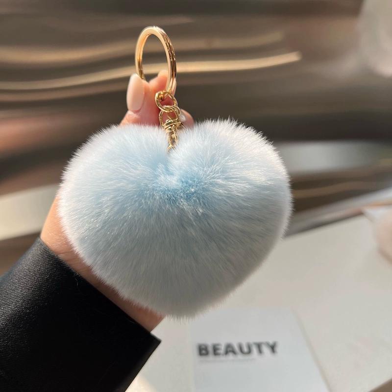 [Cute little love] Real Rex rabbit hair heart-shaped car keychain pendant ins hair pom-pom book bag pendant