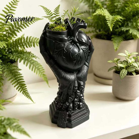 Spooky Theme Room Accessories Hand Holding Human Heart Organ Vase, Gothic Anatomical Shaped Resin Sculpture Halloween Desktop Flower Pot for