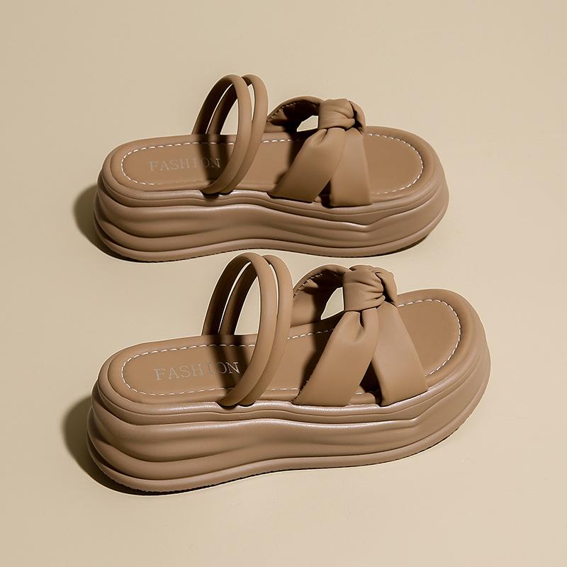 Sandalen Damen Sommer neu vielseitig ein Wort mit weichsohligen rutschfesten Strandschuhen für den Außenbereich