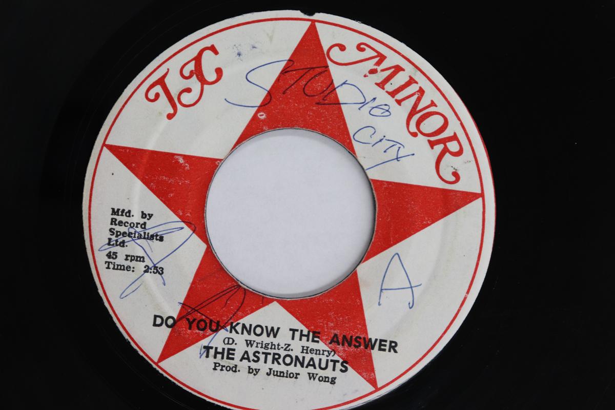 

7inch Record ASTRONAUTS MINOR STARS Do You Know The Answer Answer Ver NONE J C MINOR Jamaica Reggae Ska Dub Used