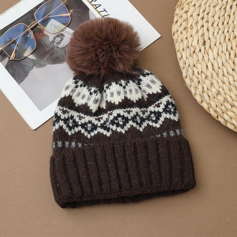 Korean Version of Diamond-shaped Plaid and Wool Hat with Autumn and Winter Fashion Versatile Christmas Hat Outdoor Cold Warm Hat New