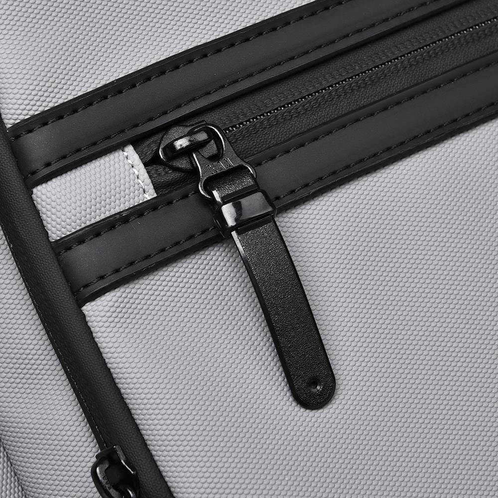 Modern Oxford Fabric Backpack for Men & Women – Minimalist Roll-Top Design with Water-Resistant Material and Multiple Pockets