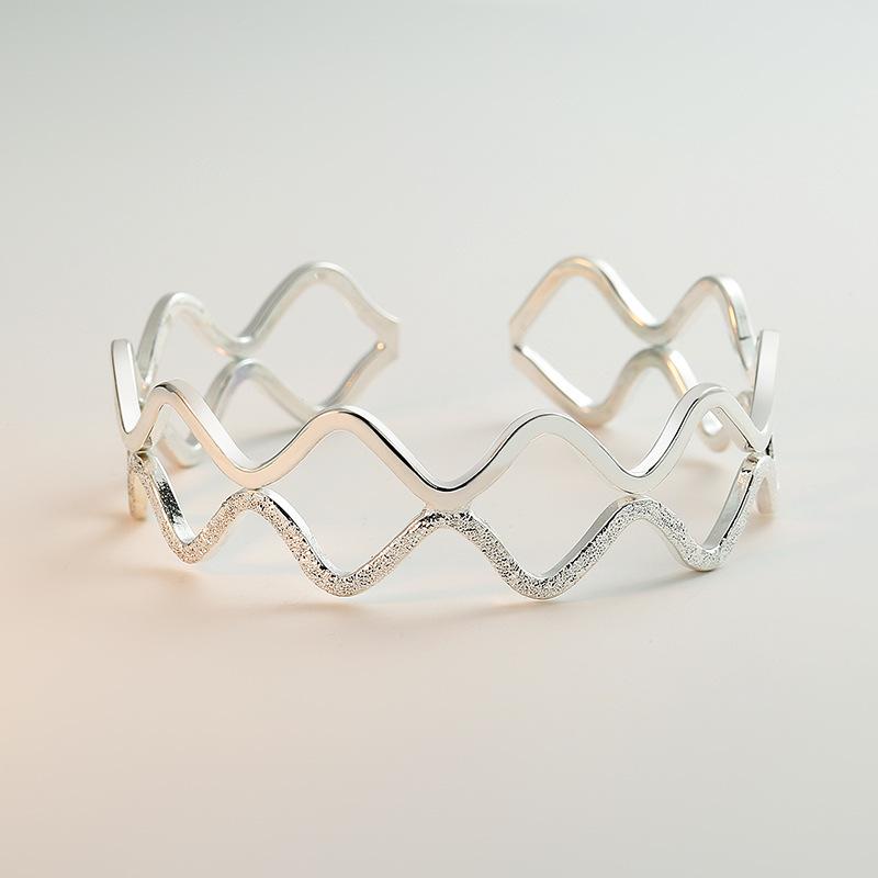 Bransoletka S999 z czystego srebra Ripple Open Bransoletka damska ze srebra szlifowanego na stopę Podwójna linia Miłość Przeplatane Sandnail Fala Styl