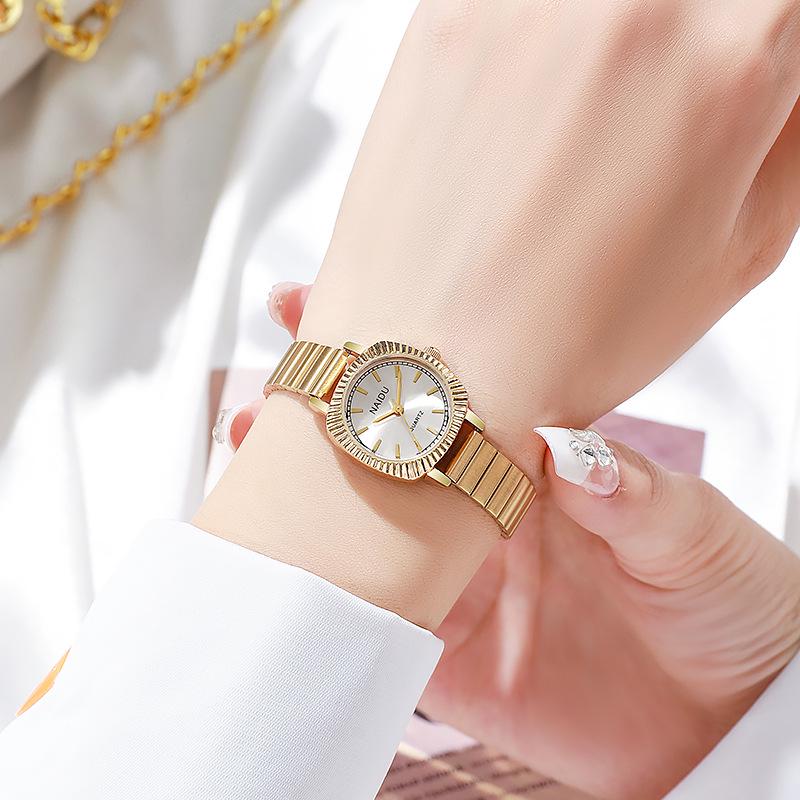 Vintage-Style Gold Quartz Ladies' Watches - Fashionable Retro Design with Steel Band
