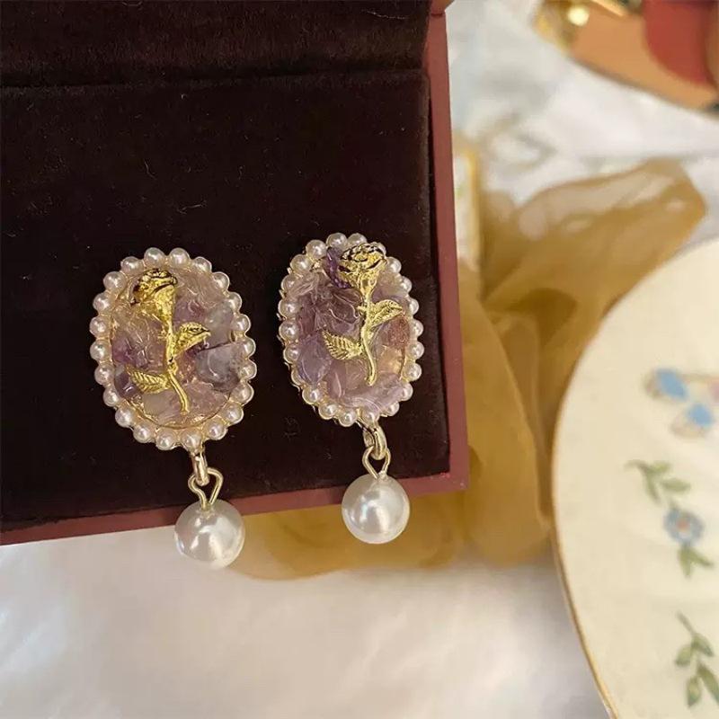 Французские серьги-тюльпаны с жемчугом и фиолетовыми кристаллами в стиле барокко фиолетовый