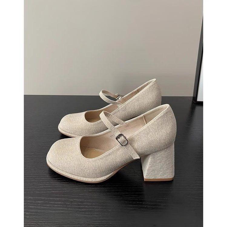 Princess style increases height and shows legs long dress shoes summer matching skirt versatile one-word buckle Mary Jane high heels