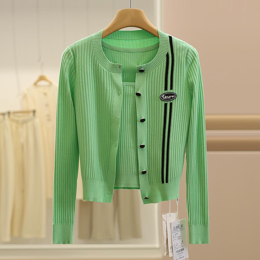 

First-Hand Source: [About Cloth] Brand Vest & Cardigan Two-Piece Set for Women - Fall 25 Collection. XL