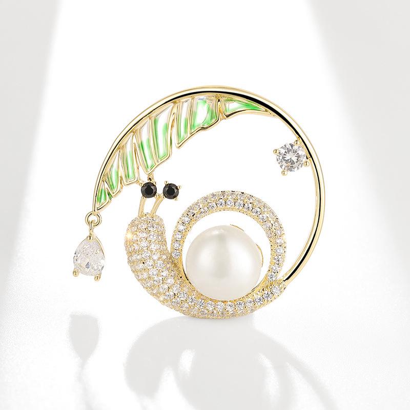 Bo Xin Yun French-Style Snail Brooch with Natural Pearl - Cute Cartoon Animal Pin