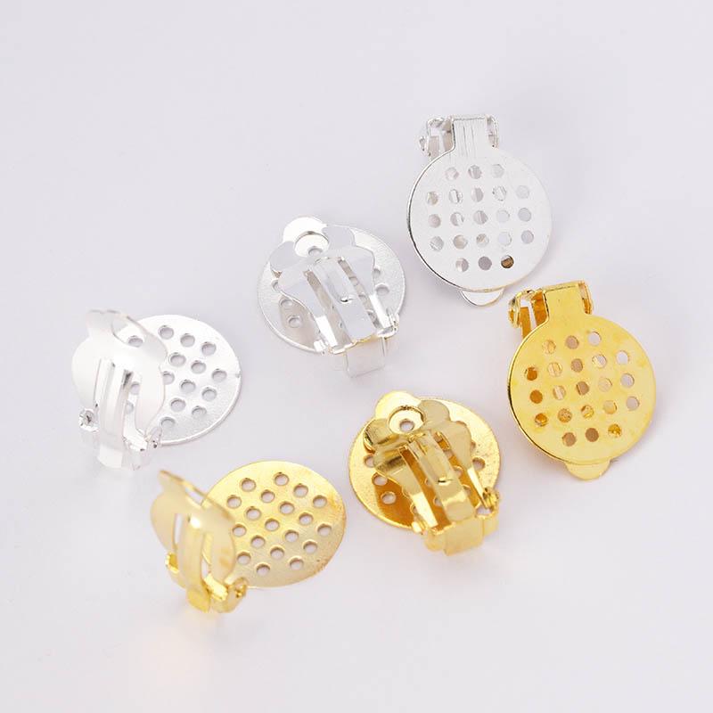 50st Guld Silver Järn Öronklämma Örhängen Hål Infattning Tomma Cabochoner Fästbas DIY Komponenter Smyckesdelar Leverantör Hög Kvalitet