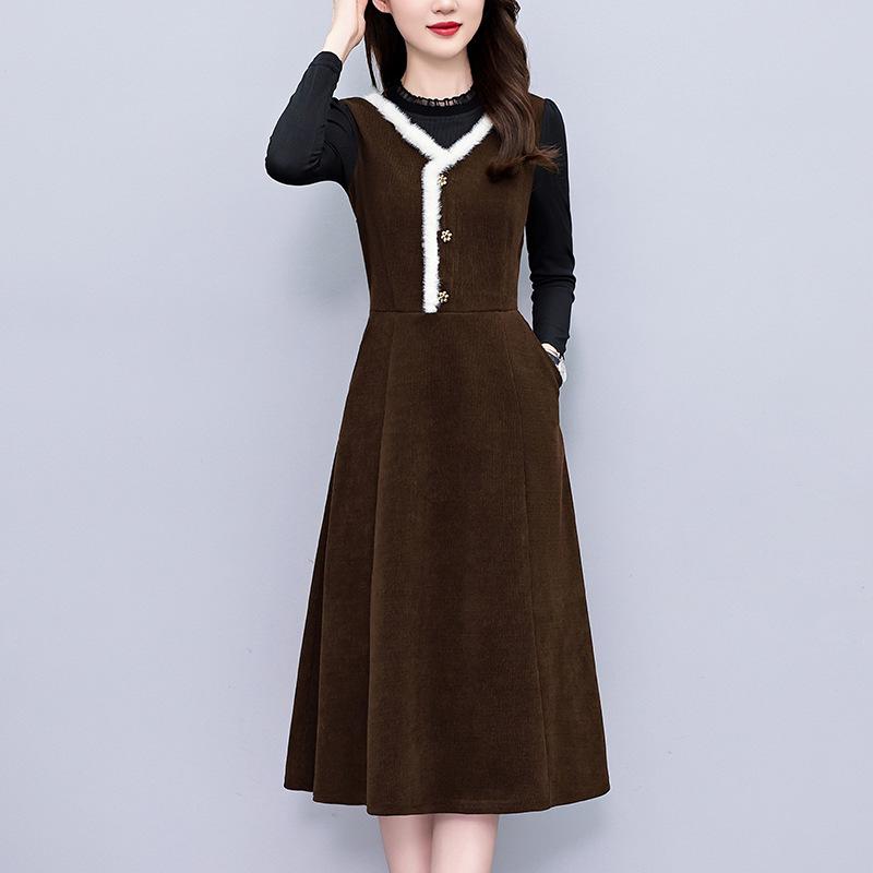 2026 Autumn/Winter Elegant Hepburn Style Slimming Patchwork Mid-Length Dress