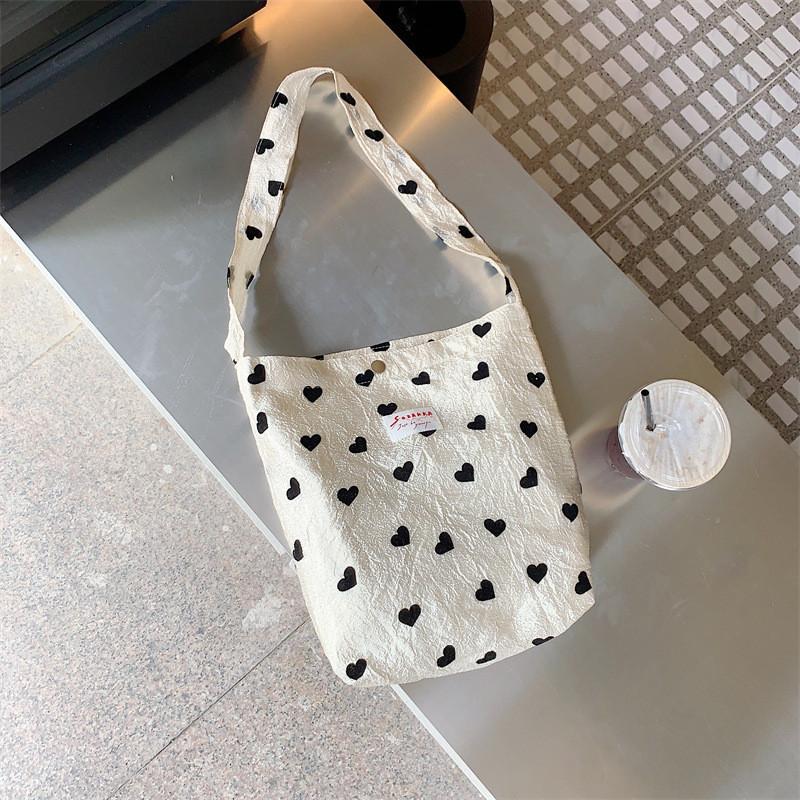 Trendy Canvas Heart Tote Bag Stylish Street Style Shoulder Bag With Large Capacity For Everyday Use
