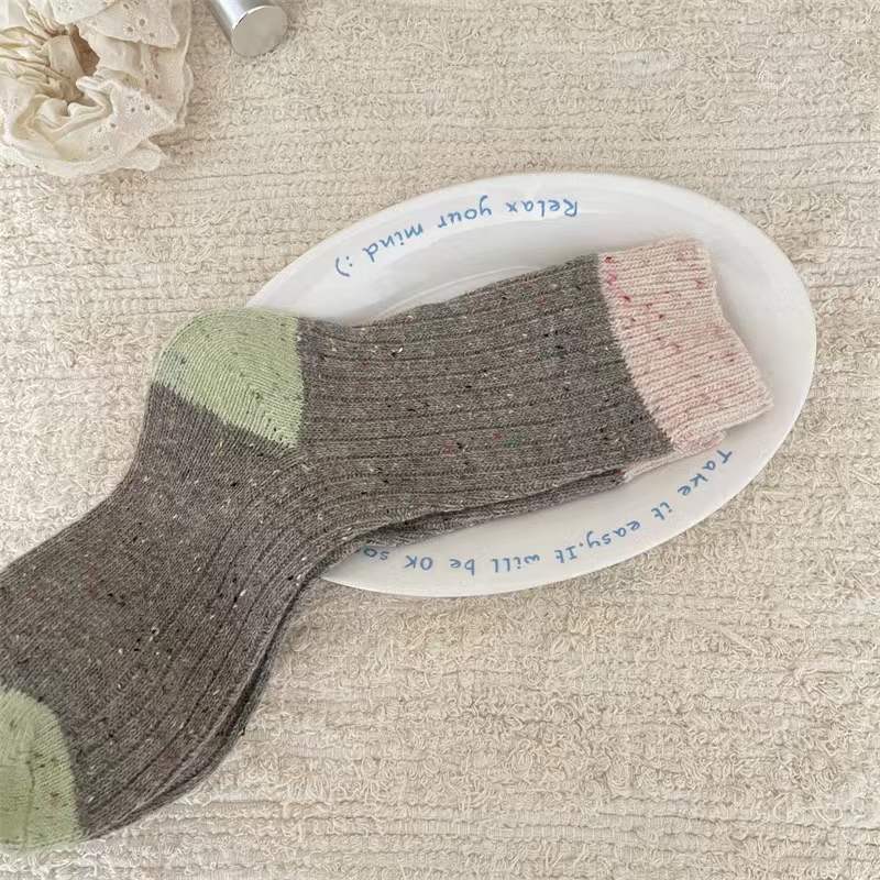Korean Color-Blocking Thickened Point Yarn Wool Socks For Women Warm Boneless Pile Socks Versatile Mid-Tube Socks
