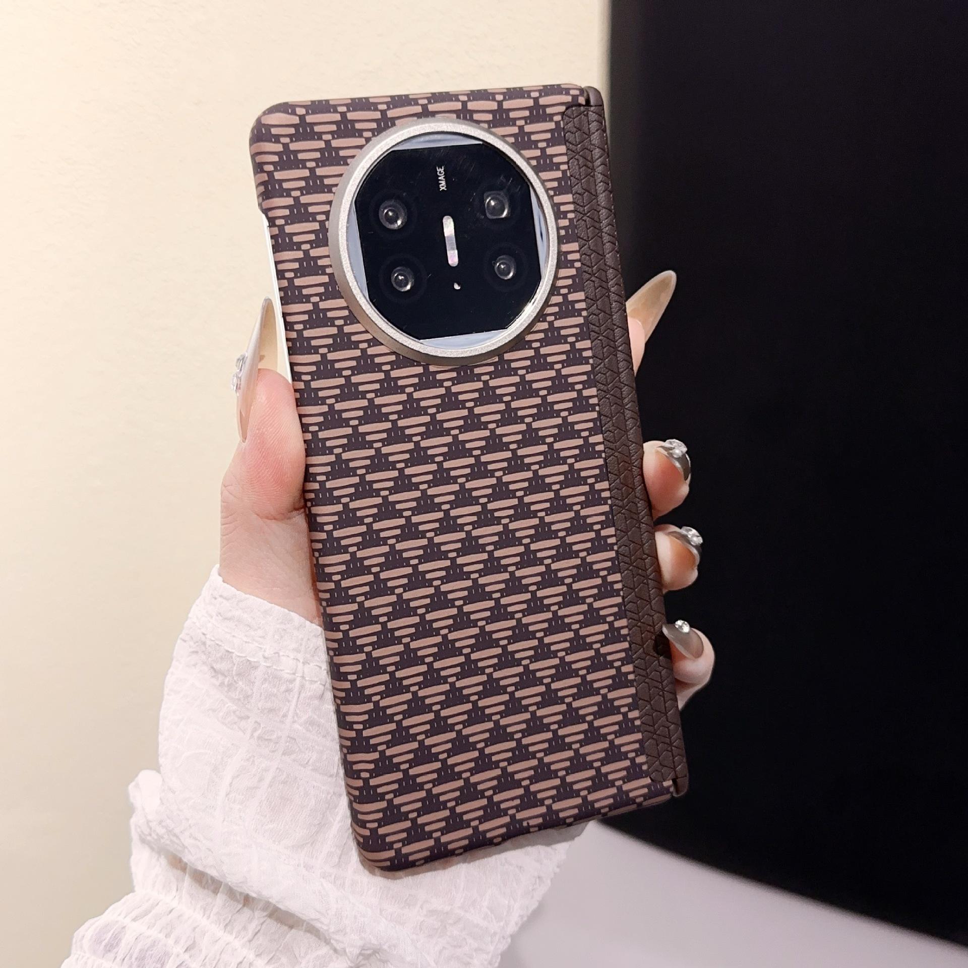 

Это высококачественный противоударный защитный чехол для Huawei MateX6 с центральным складным магнитным чехлом для телефона и текстурой из углеродного волокна. Huawei MateX6
