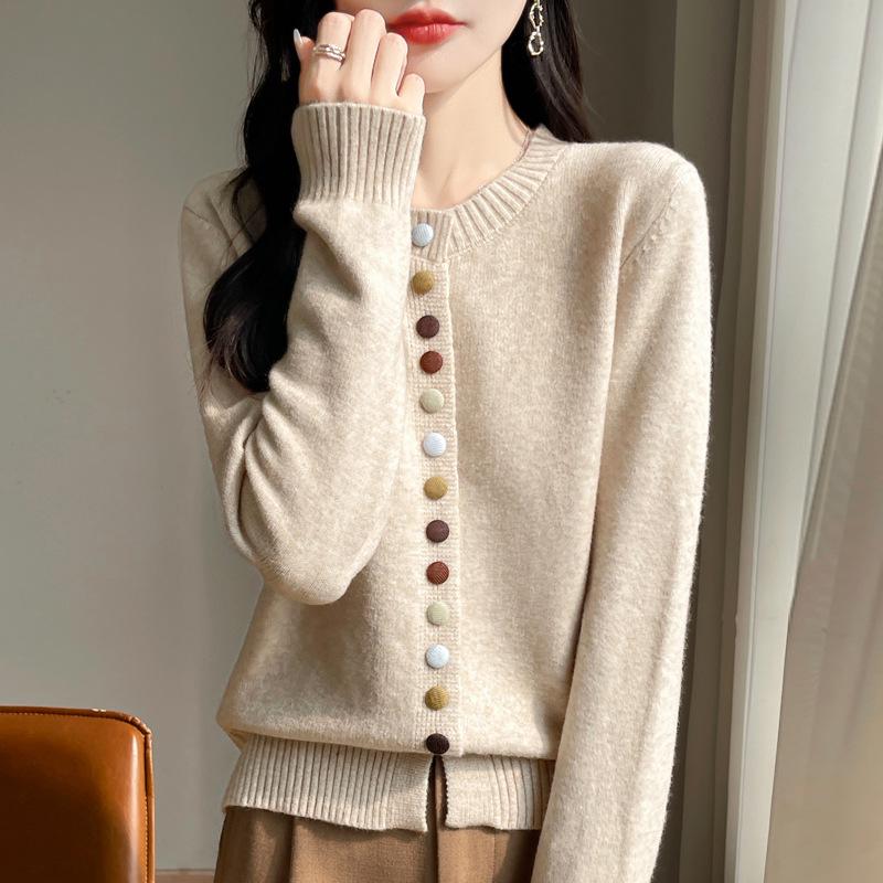 Retro Artistic Round Neck Knit Sweater - Colorful Button Casual Pullover for Women (Autumn/Winter)
