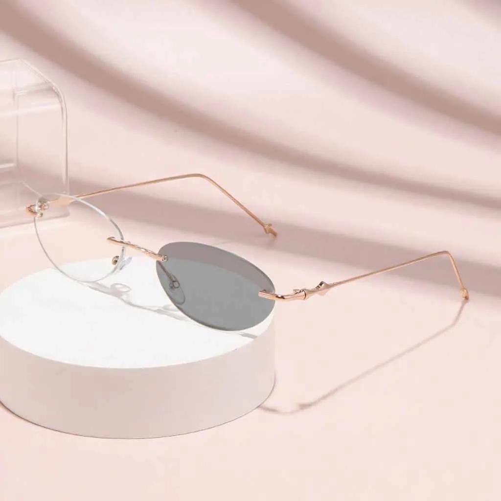 Retro Oval Frameless Photosensitive Color Changing Myopia Glasses Fashionable Anti Blue Light Reading Glasses Women'S Eyepieces