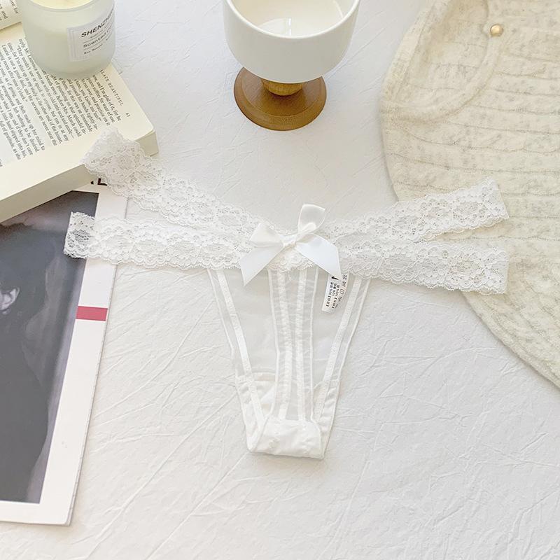 Sexy Color Blocked Lace Low Waist Panties Half Hip Thong Seductive Mesh See Through Women's Panties