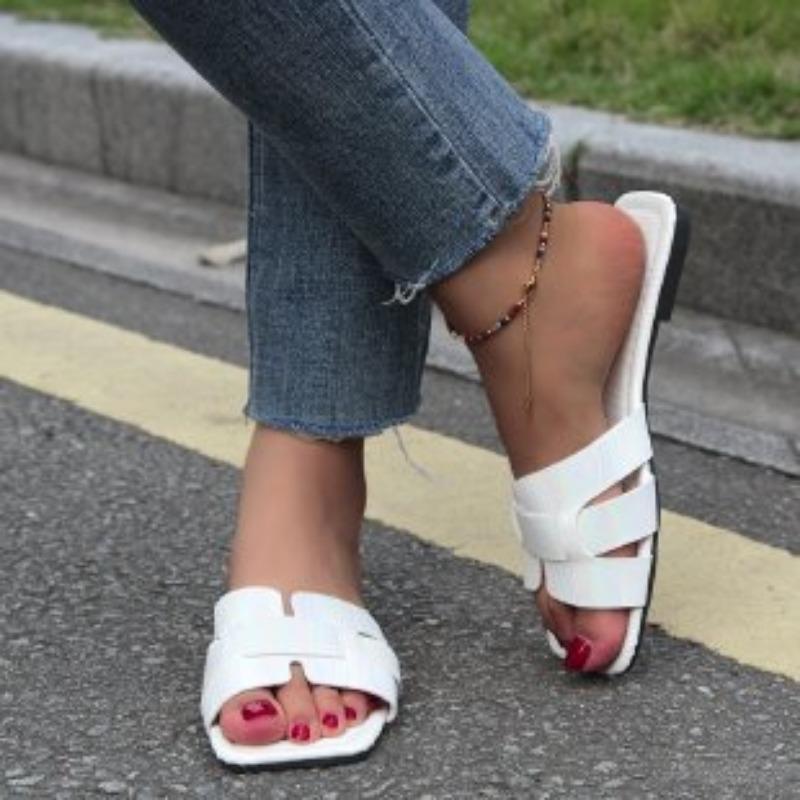35-45 Large Size New Women's Slippers Flat Bottom Square Head Cross Cool Slippers Versatile Outer Wear Women's Drag