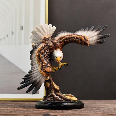 Estátua de Águia em Resina Miniaturas Modernas Estatueta Ornamento de Mesa Escultura de Animal Natal