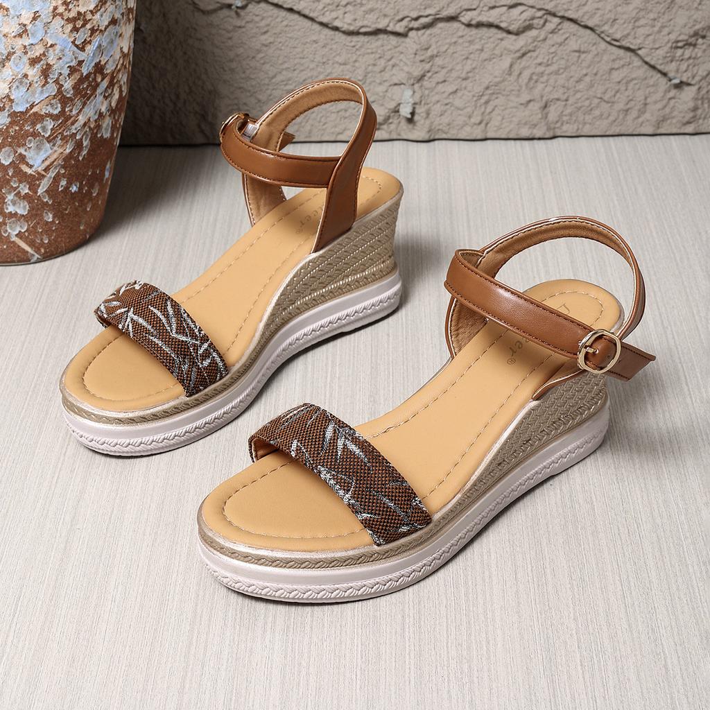 Ein-Wort-Schnalle mit Fischmaul-Muffin Damen-Sandalen neue Sandalen Damen Sommer Keilabsatz dicker Absatz dicke Sohle wasserdichte Tabelle