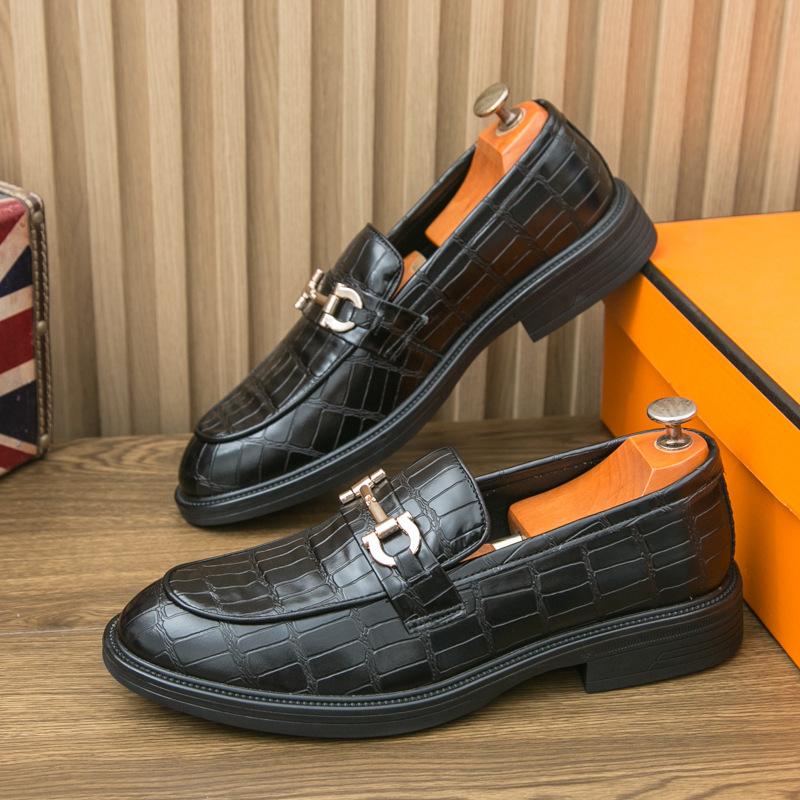 

British style men s casual leather shoes pointed business dress one pedal cover foot lazy loafers Doudou leather shoes 38