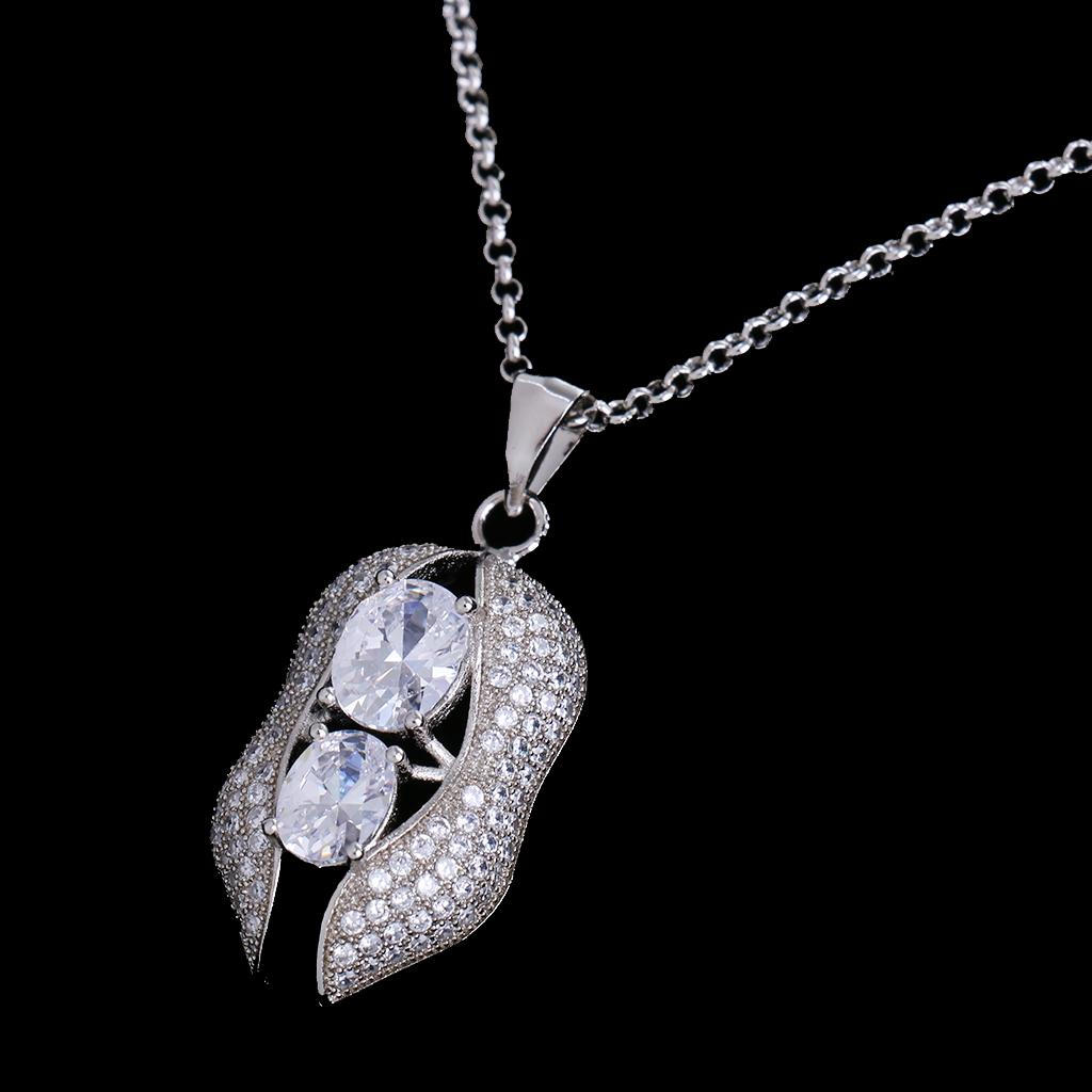 

Fashion Unisex Peanut Shape Zircon Crystal Diamond Pendant Silver