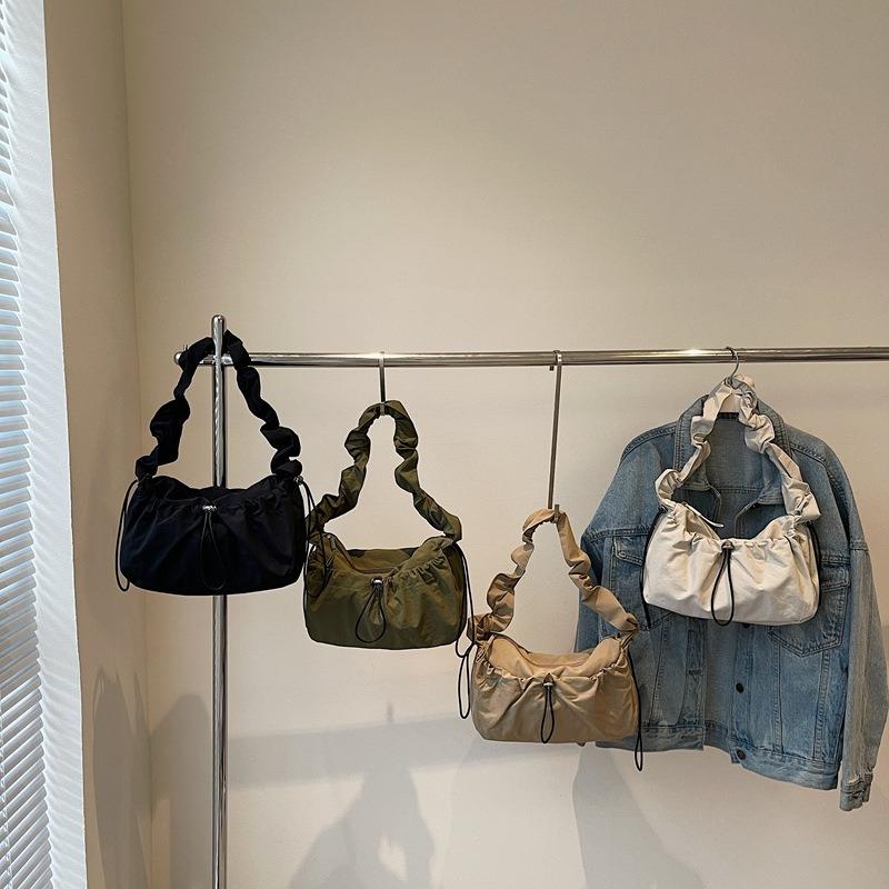 Drawstring Pleated Cloud Bag Women's Spring New Lightweight Nylon Shoulder Messenger Bag