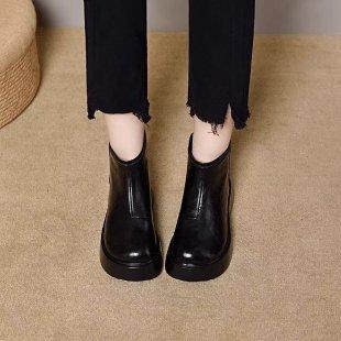 Short Boots with Thick Insulation and Rounded Leather Surface, Birkenstock Shoes, Heightening Moccasin Boots