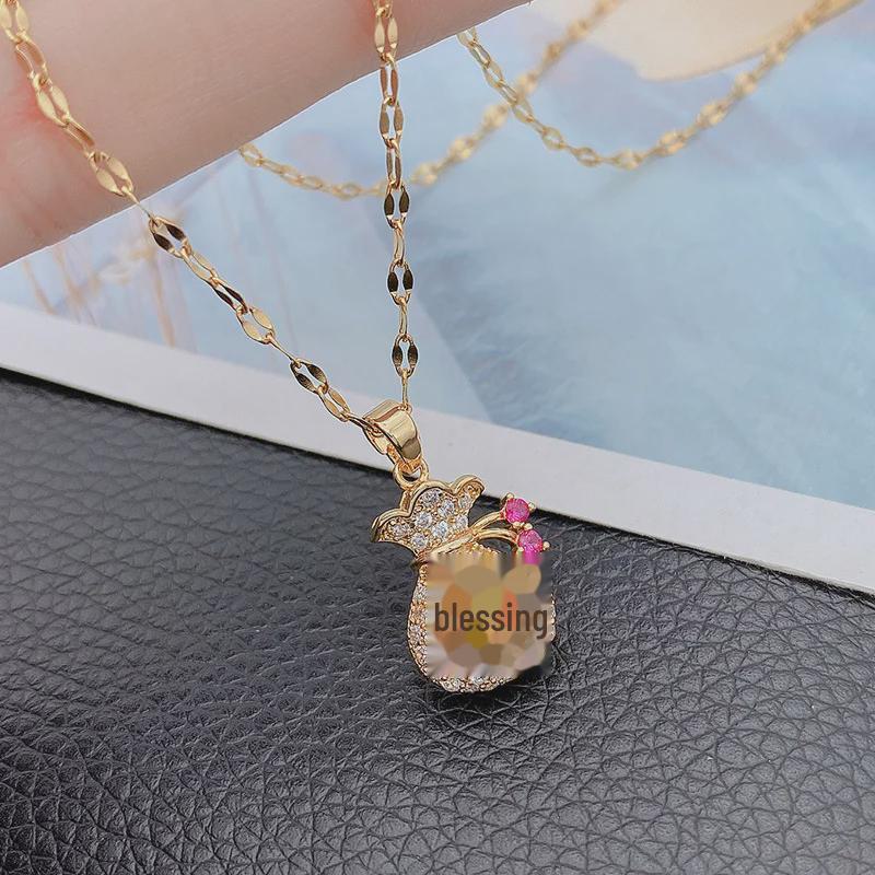 Chinese Lucky Purse Pendant: Stylish Hollow Design with Micro-Inlaid Diamonds - Fashionable Clavicle Chain Jewelry