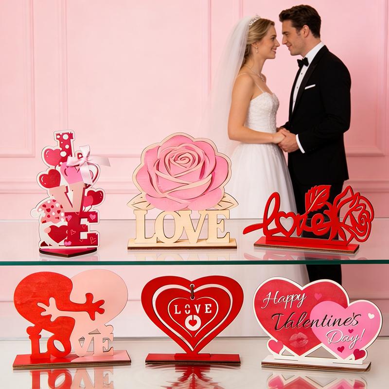 KISS Figuren Schreibtischornamente Valentinstag 2026 Herzförmiges Ornament Hochzeits-Tischdeko Herzstatuen