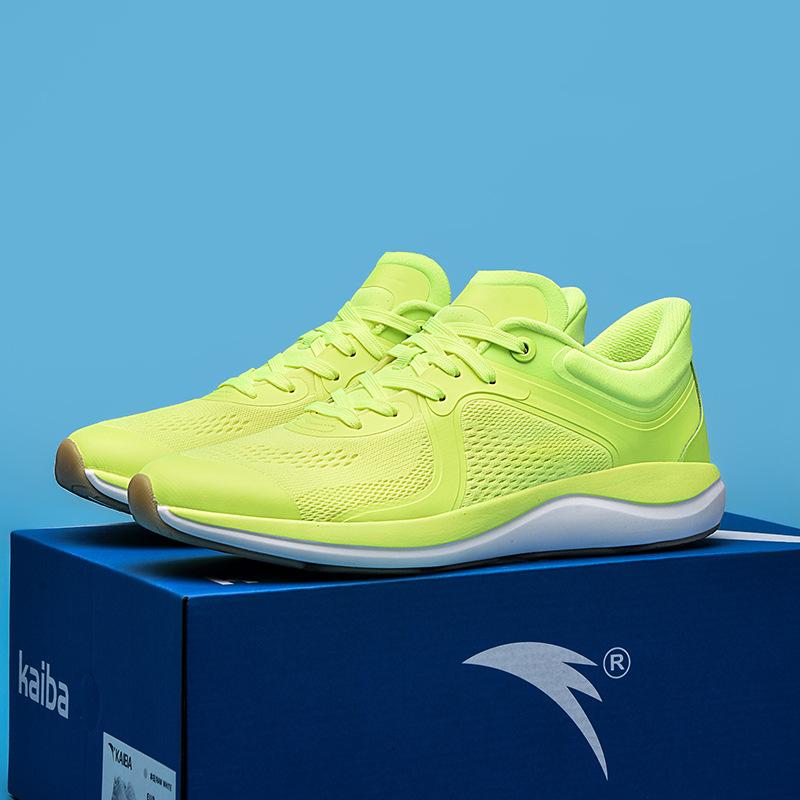 Frühling und Sommer neue Laufschuhe leichte und ultraleichte Sportschuhe Paar weiche Sohle Sommer leichtes Netz ultraleicht