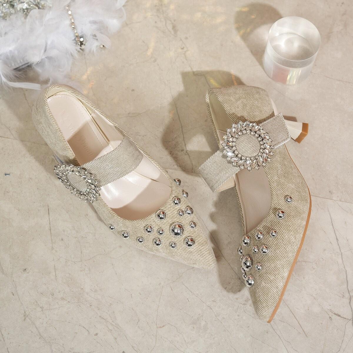 

2025 new pointed sandals women s summer new fashion outer wear hollow word with breathable versatile hot diamond cloth surface 36 абрикосовый