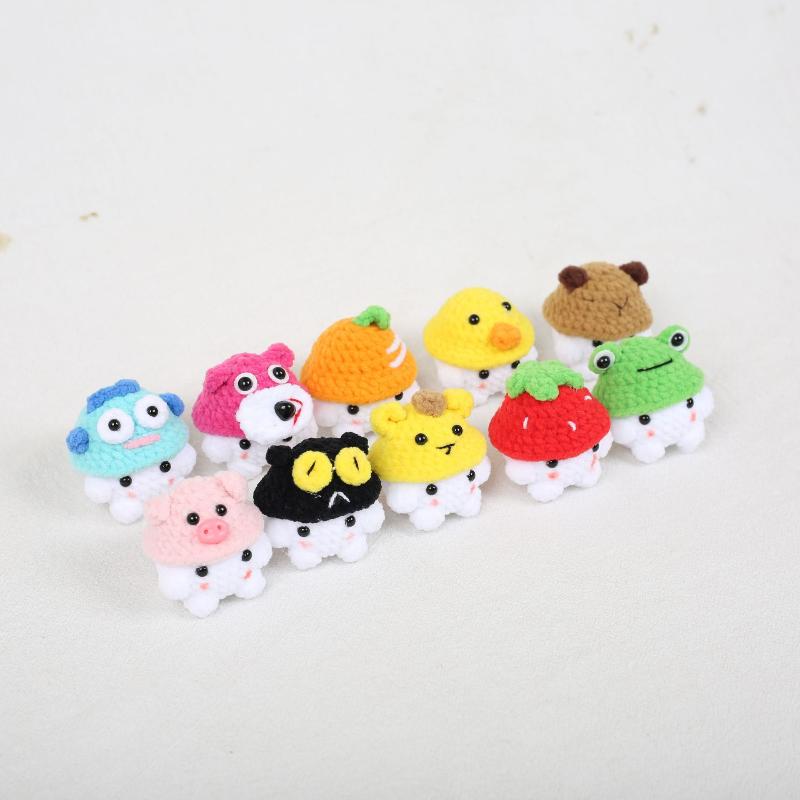 Creative Cute Small Animal Knitting Keychain Pendant Car Bag Decoration Funny Handmade Crochet Doll Ornaments Girls Gifts