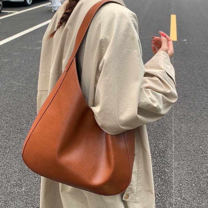 Premium Sense Simple Commuter Bag Fashion Casual Shoulder Underarm Bag Women's 2025 Early Autumn New Solid Color Tote Bag