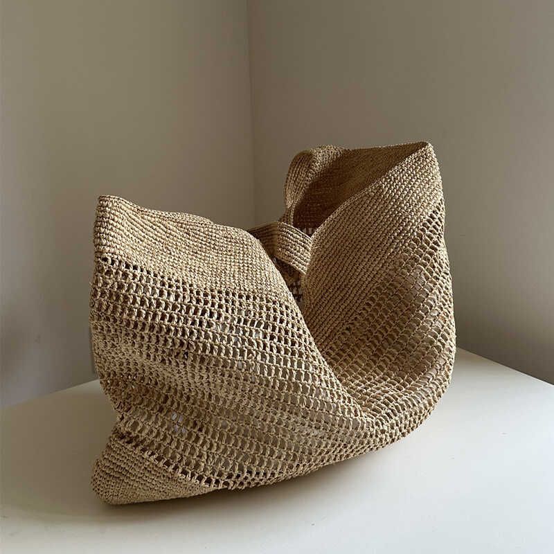 

Minimalist Fashion Large Capacity Raffia Tote Handmade Crocheted Straw Bag Vacation Travel Shoulder Bag Beach Bag Nature Grass