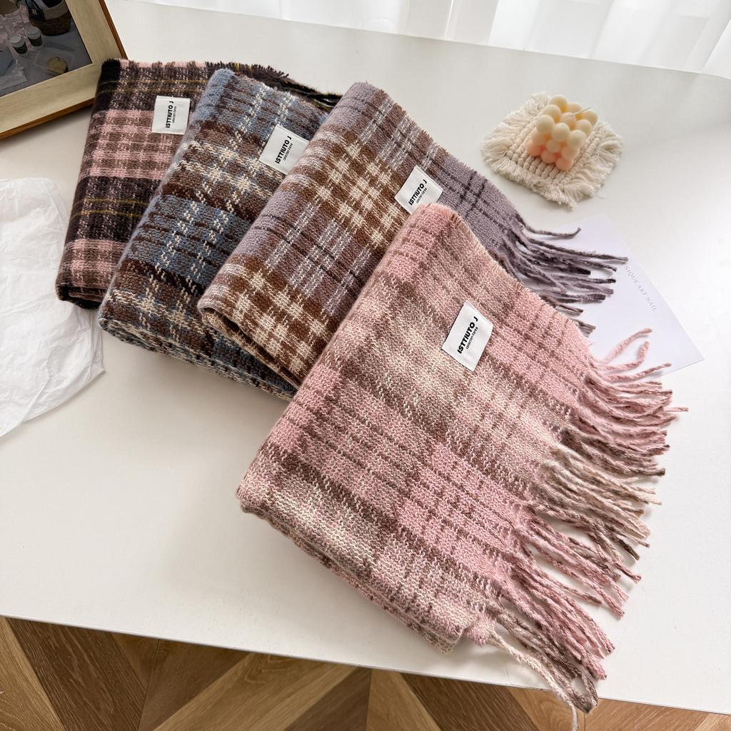New Maillard College style plaid scarf female, Korean atmosphere temperament versatile girl style student scarf