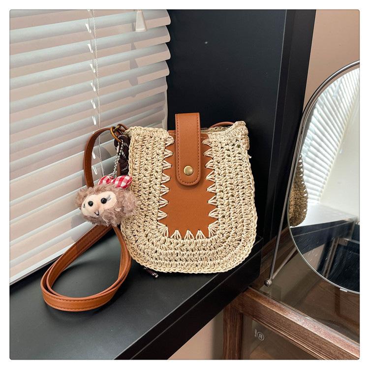 Straw Bag Women's 2025 New Versatile Casual Woven Oblique Span Small Bag Seaside Vacation Beach Shoulder Mobile Phone Bag
