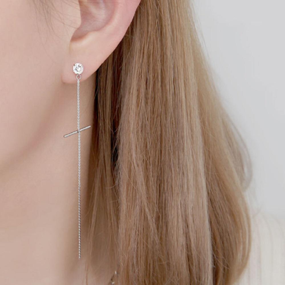 Surgical Cross Chain Piercing Long Cubic