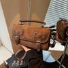 Autumn New Retro British Saddle Messenger Bag Women's Bag Niche High-end Simple Shoulder Small Square Bag