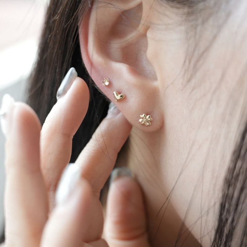 youngglow 14k star clover piercing