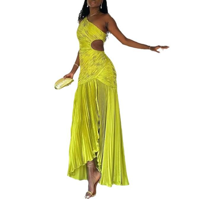 Off-Shoulder Pleated Dress - Women's European & American Fashion, Asymmetrical Waist with Hollow Oblique Collar