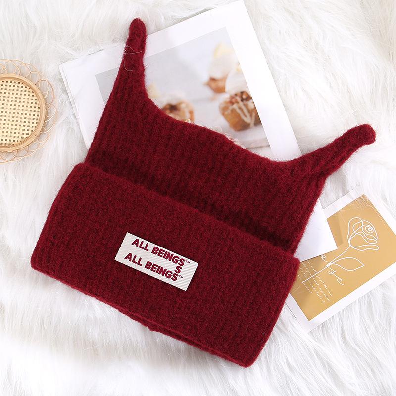 

Japanese New Cute and Funny Tentacle Hats for Women In Autumn and Winter. Warm Knitted Hats for Students. Versatile Face Showing Small Woolen Hats. M（56-58cm）