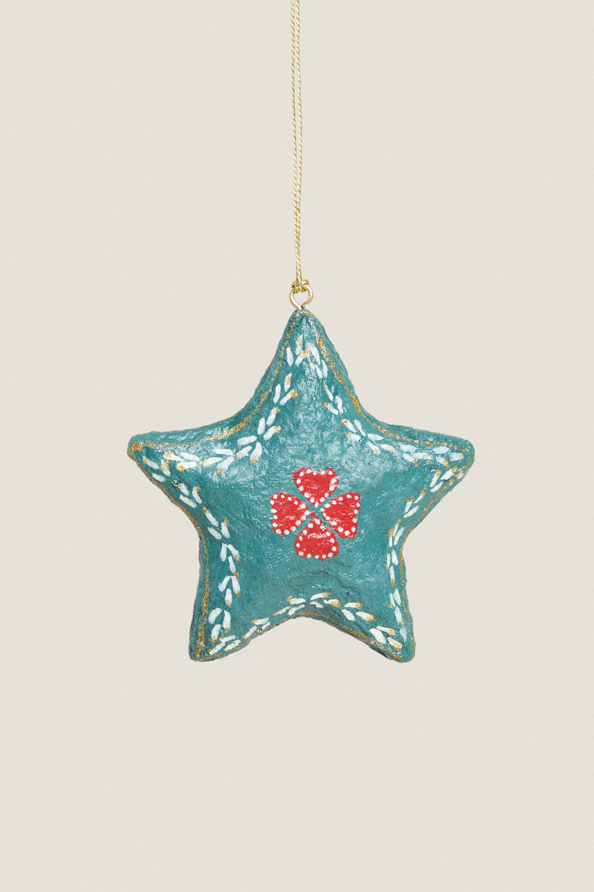 

PAPER MACHE STAR CHRISTMAS ORNAMENT