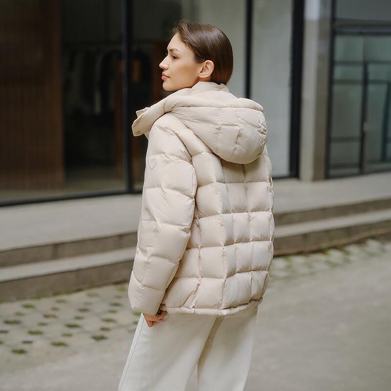 Tanboro Women's Lightweight Hooded Short Down Jacket