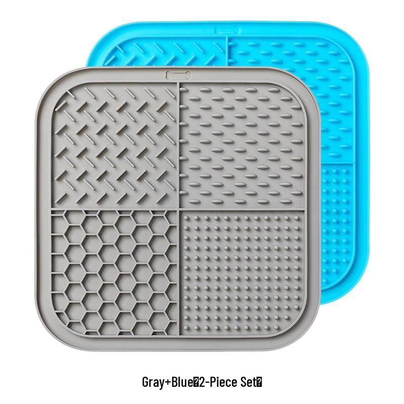 Pet Silicone Licking & Slow Feeding Mat with Large Suction Cups - Non-slip Design for Cats & Dogs.
