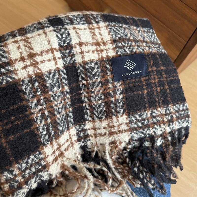 Plaid scarf women's winter new shawl versatile student warm scarf male couple