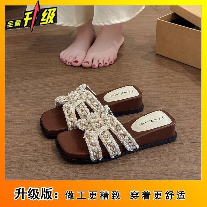 Xiaoxiang Slippers Female Summer Wear 2025 New Fairy Pearl Flat Bottom One-word Drag with Skirt Sandals