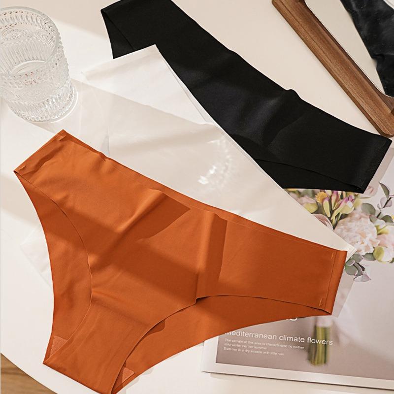 Large Size Knicker Seamless One-piece Underwear for Women Ice Silk Briefs Skin Friendly Low Waist Fitness Sports Panties