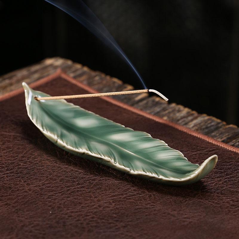 Bamboo Leaf Incense HolderMinimalist Ceramic Burner Long Stick Ash Catcher Handmade Zen Decor Aromatherapy Gift for Home