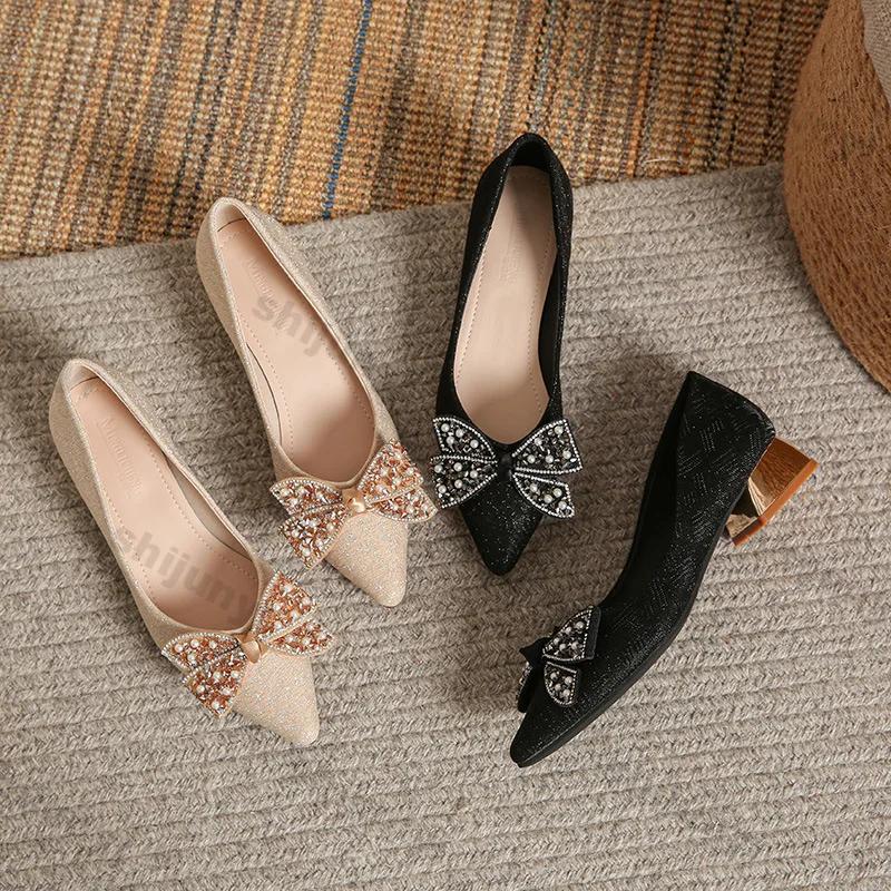 Fashion Women's Summer Pointed Toe Thick Heel 2025 New Bowknot Rhinestone Shallow Mouth Large Size Slip On Low Heels Women's Shoes